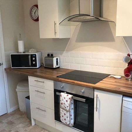 1 Silkin Serviced Accommodation ニュートン・エイクリフ エクステリア 写真